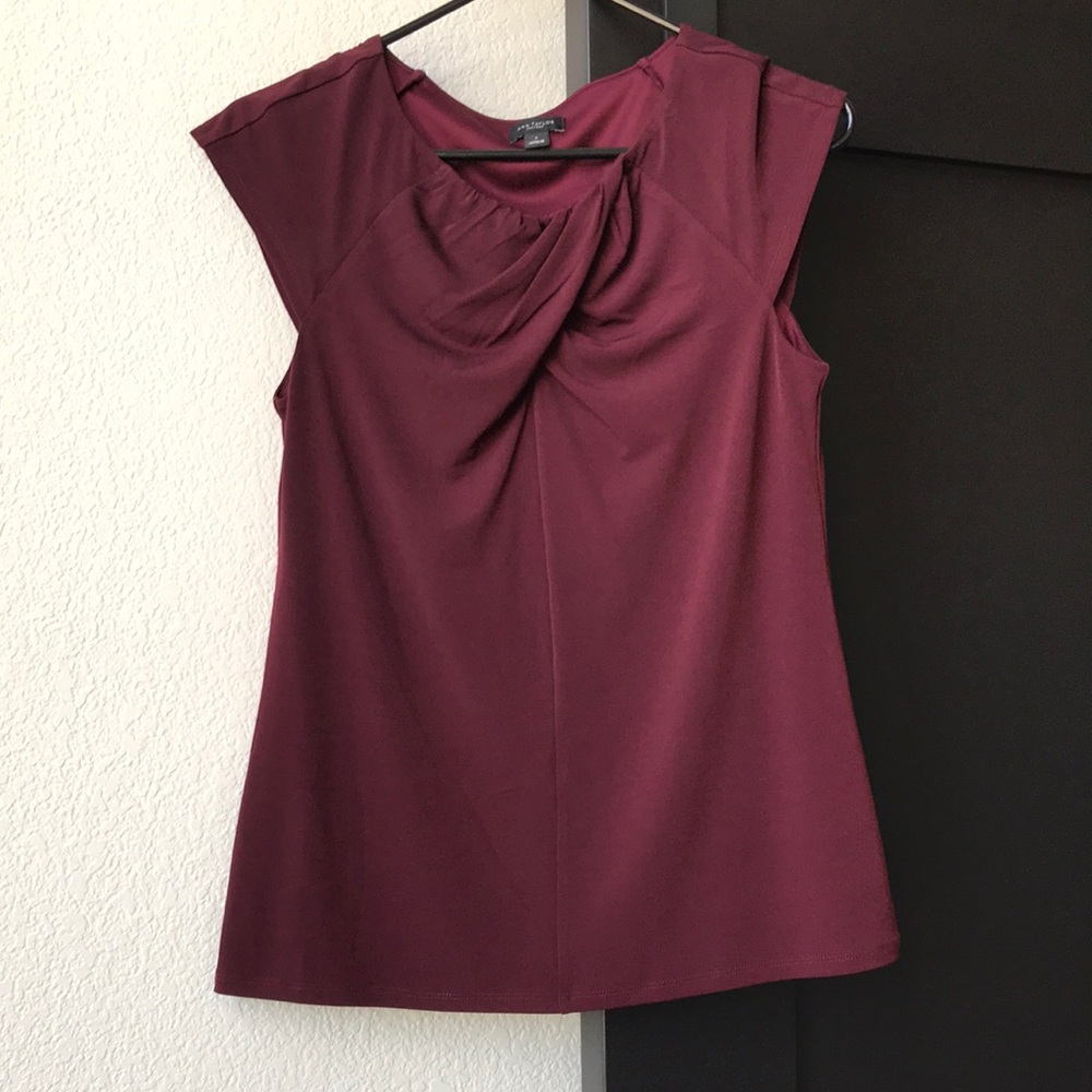 Ann Taylor Burgundy Top SZ-S